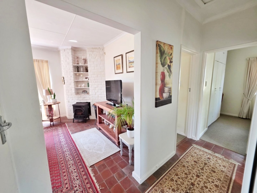 2 Bedroom Property for Sale in Sedgefield Central Western Cape